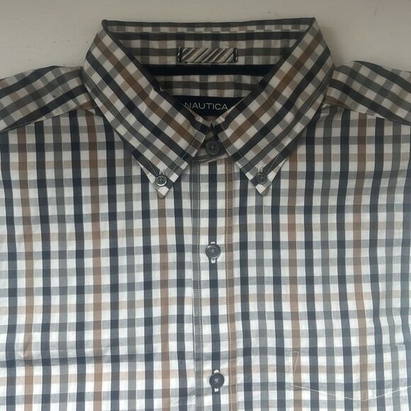 New NAUTICA ($25) NWOT Long Sleeve button down gingham dress shirt - US M - Picture 6 of 6